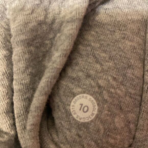 Lululemon Catch a Moment Zip Hoodie Size 10 - Picture 3 of 7